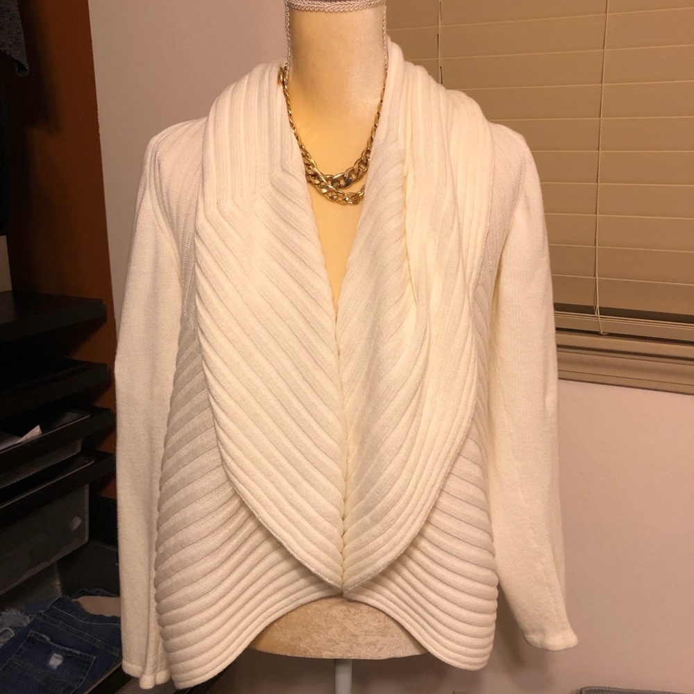 Alfani sweater white NWOT Size Medium
